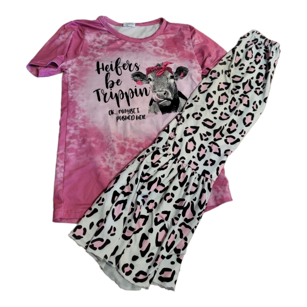 💥 3 for $20💥 Girls size 6/7 pant set